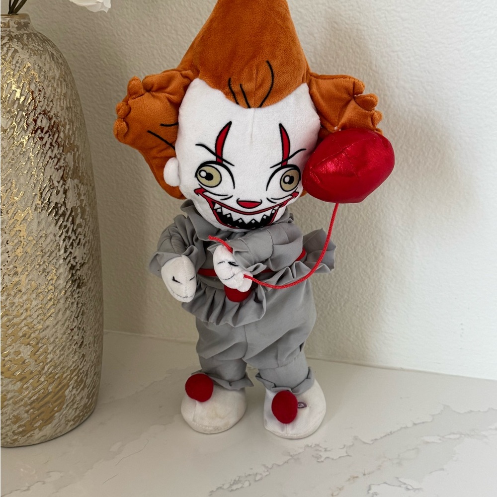 Cosplay/Halloween Pennywise the Dancing Clown Plush.  Watch video